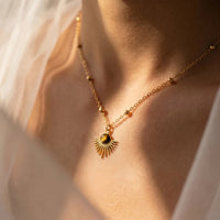 Pendentif « Maya Sun » en œil-de-tigre 2