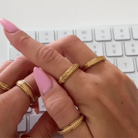 gold spinning molten ring 2