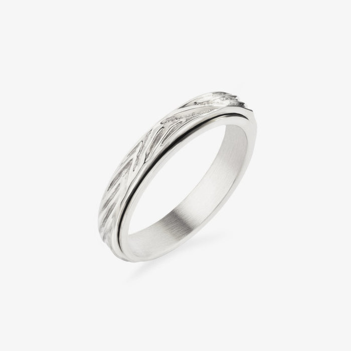 silver spinning molten ring
