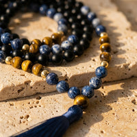 Collier Mala en sodalite, œil de tigre et onyx noir 3