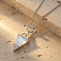 Pendentif « Moon Point » en pierre de lune 3