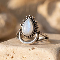 Bague « Intuitive Moon » en Pierre de Lune 1