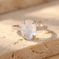 Verstellbarer „Kirana“-Ring aus Mondstein & Silber 1