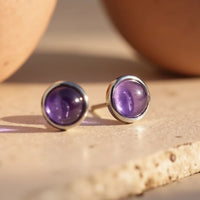 Amethyst- & silberfarbene Ohrstecker 3