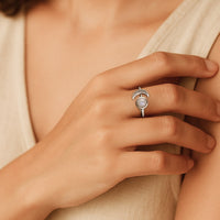 Verstellbarer Ring „Selene“ mit Mondstein 4