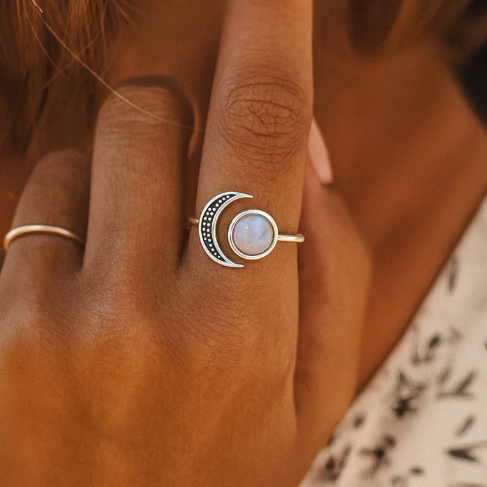 Adjustable Ring "Selene" in Moonstone