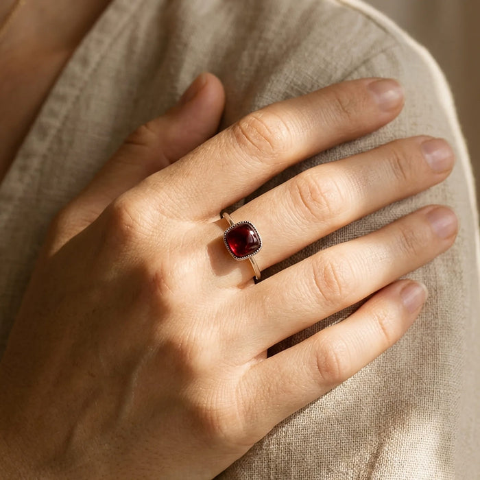 Adjustable "Square Passion" Ring in Garnet