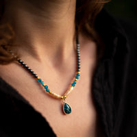 "Drop" Halskette (Choker) aus Apatit 2