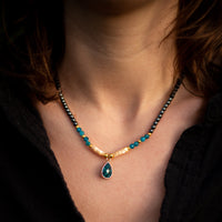 "Drop" Halskette (Choker) aus Apatit 4