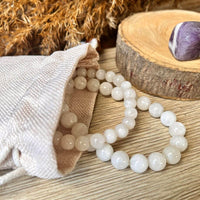 Bracelet "Sensibilité Féminine" en Pierre de Lune 3