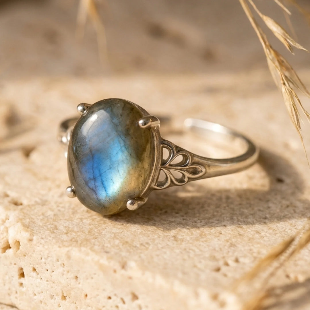 "Amara" Labradorite Ring